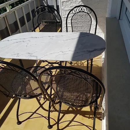 Sari Apartment